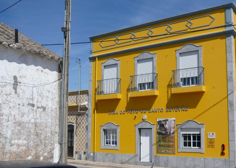 der Volkspalast in Santo Estevao